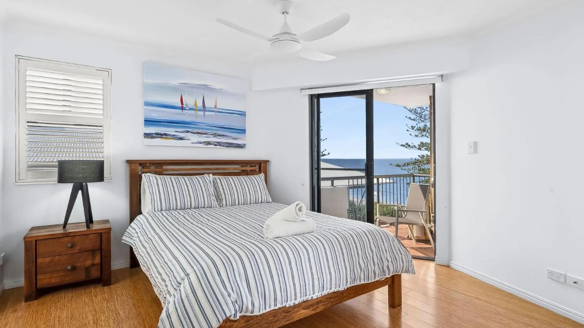 Unit 8 'The Rocks' Apartman Coolum Beach 0*,  Ausztrália